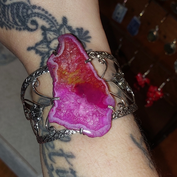 Enormous Pink Agate Adjustable Bangle Bracelet - Picture 2 of 6